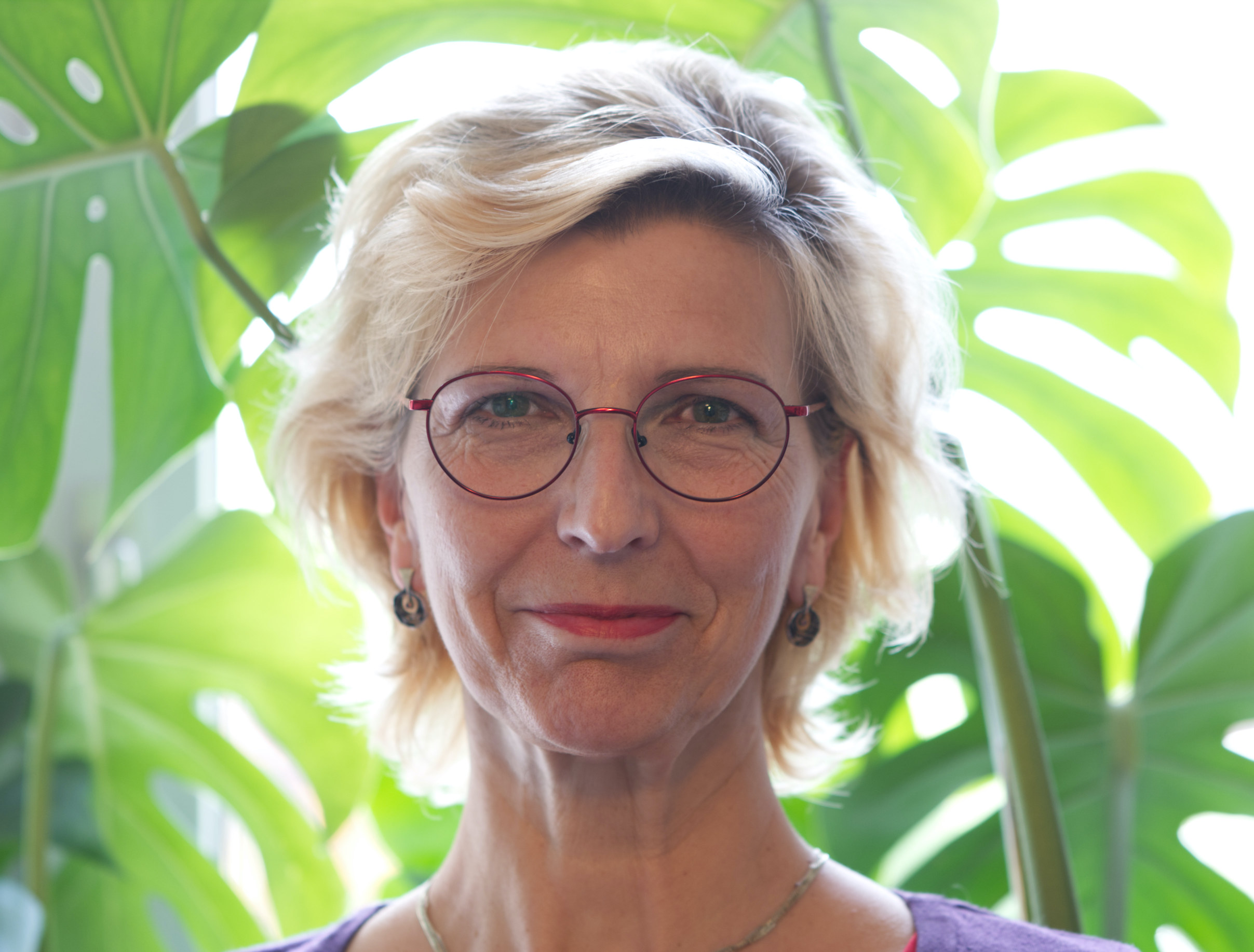Ein Portrait von Monika Czischke.